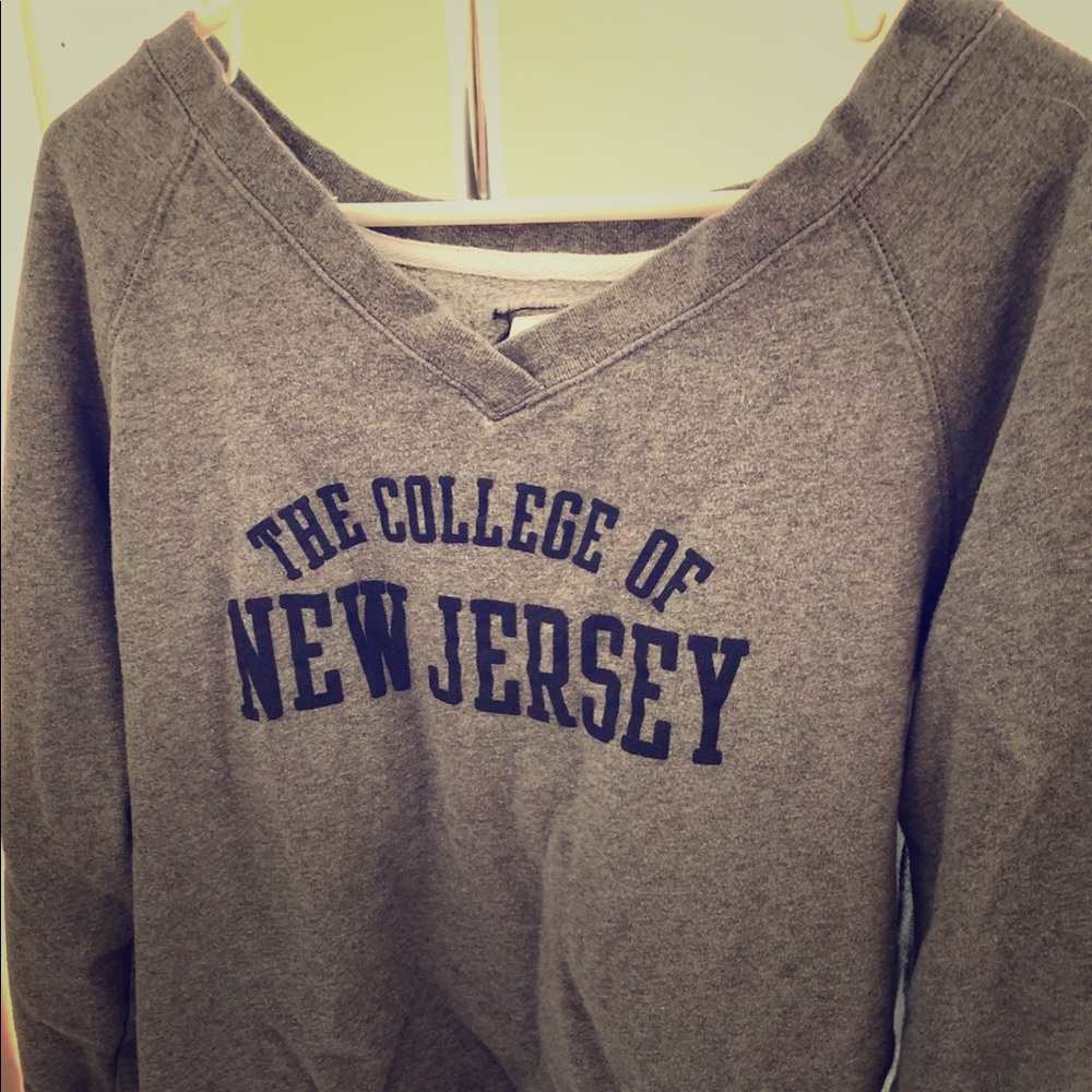 College of NJ V-Neck Sweatshirt
